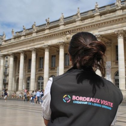 Jeu de piste : Le Voleur du Grand Théâtre @ Place de la Comédie