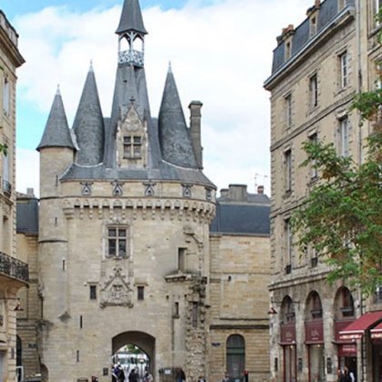 Visite-famille : Bordeaux au Moyen-Âge - Bordeaux Visite @ Grosse Cloche