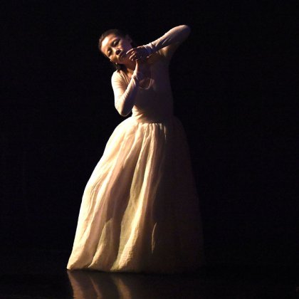 Au fil de l'ombre - Danse japonaise et musique @ Centre Mandapa