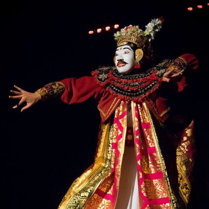 Anak Bali, ou comment j'ai appris à danser le Topeng... @ Centre Mandapa