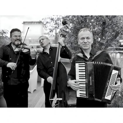 Gashka trio - Balkans klezmers et tziganes @ Centre Mandapa