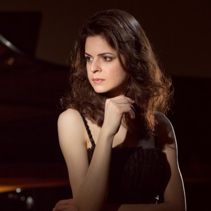 Zlata Chochieva @ Théâtre François Ponsard 
