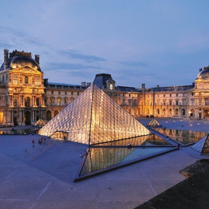 Agenda Cour Napoléon du Louvre - Paris